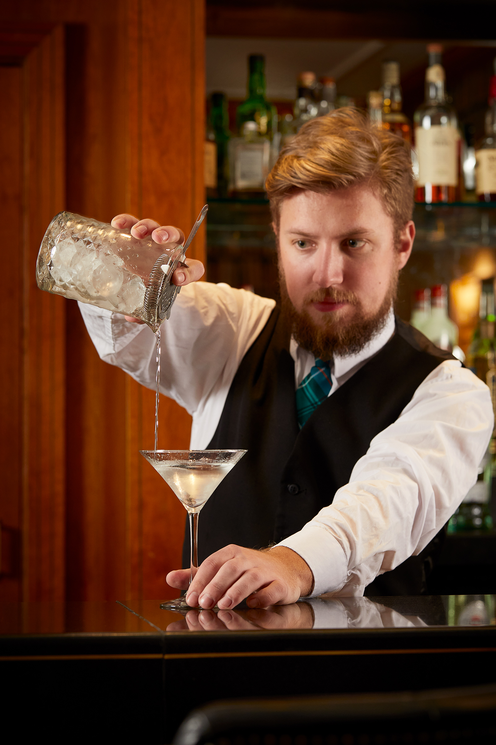 Pouring Martini, Bath Spa Hotel, UK drinks photographer, Edinburgh hospitality and travel photographer.